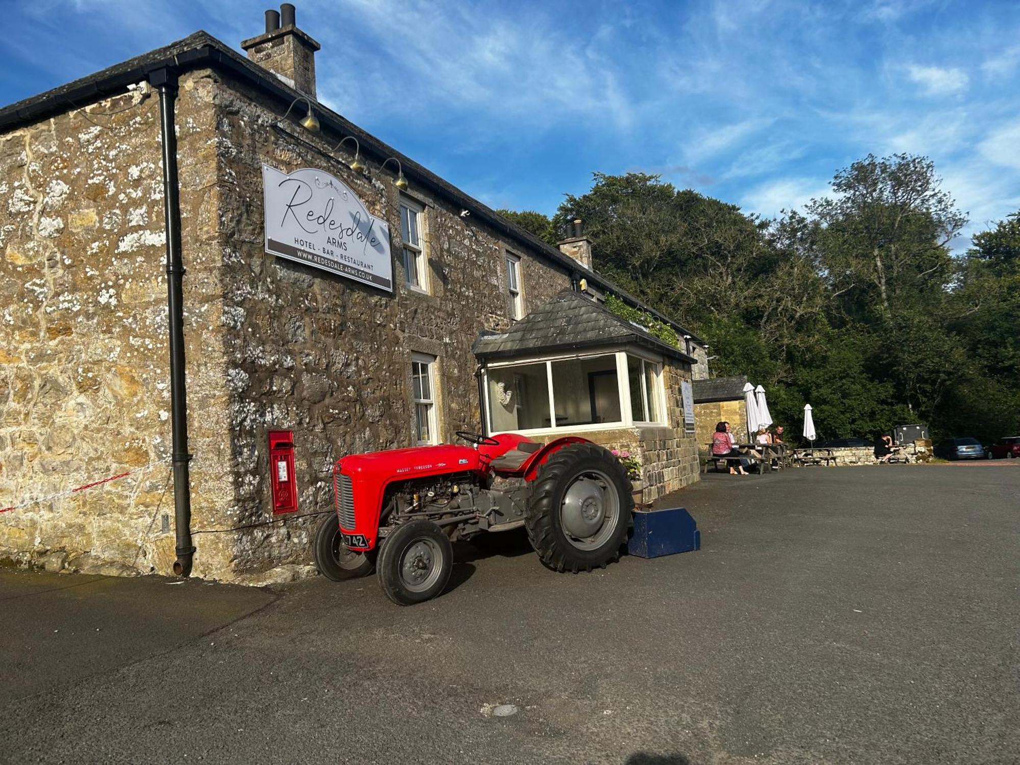 Redesdale Arms Hotel Otterburn Exterior foto